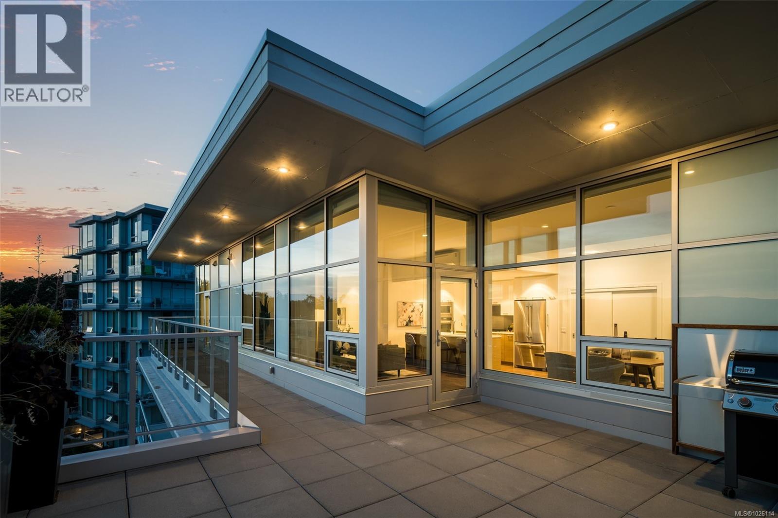 PH902 4009 Rainbow Hill Lane, Saanich