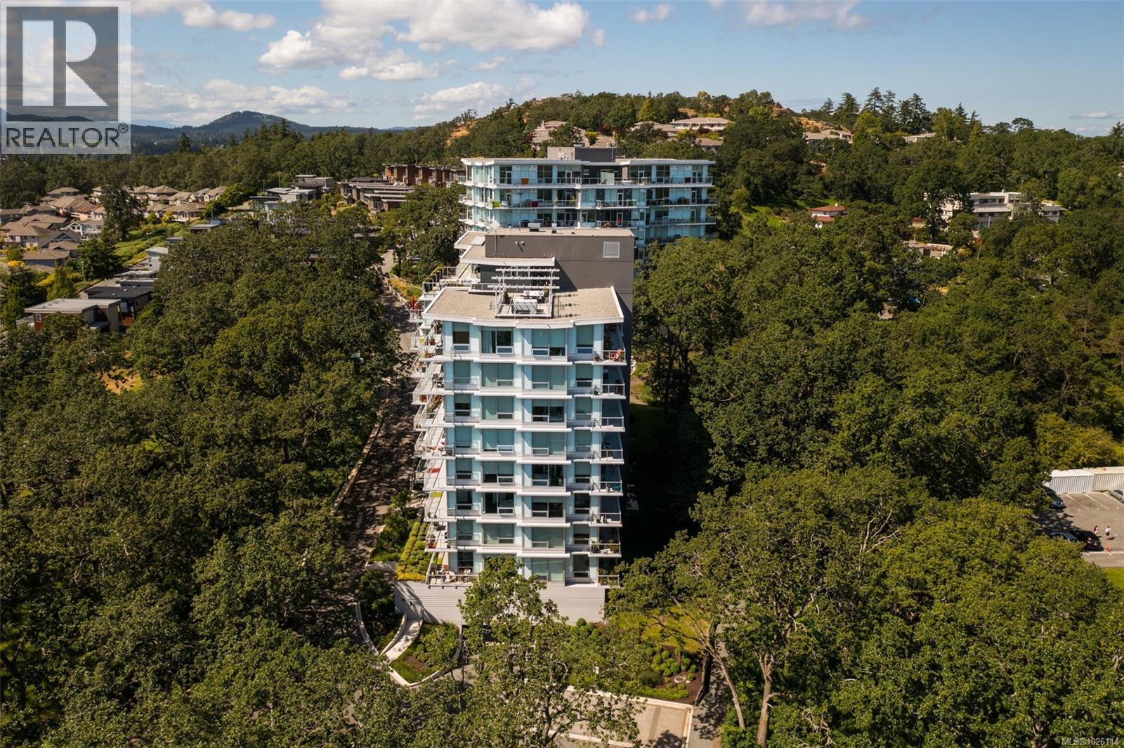 PH902 4009 Rainbow Hill Lane, Saanich