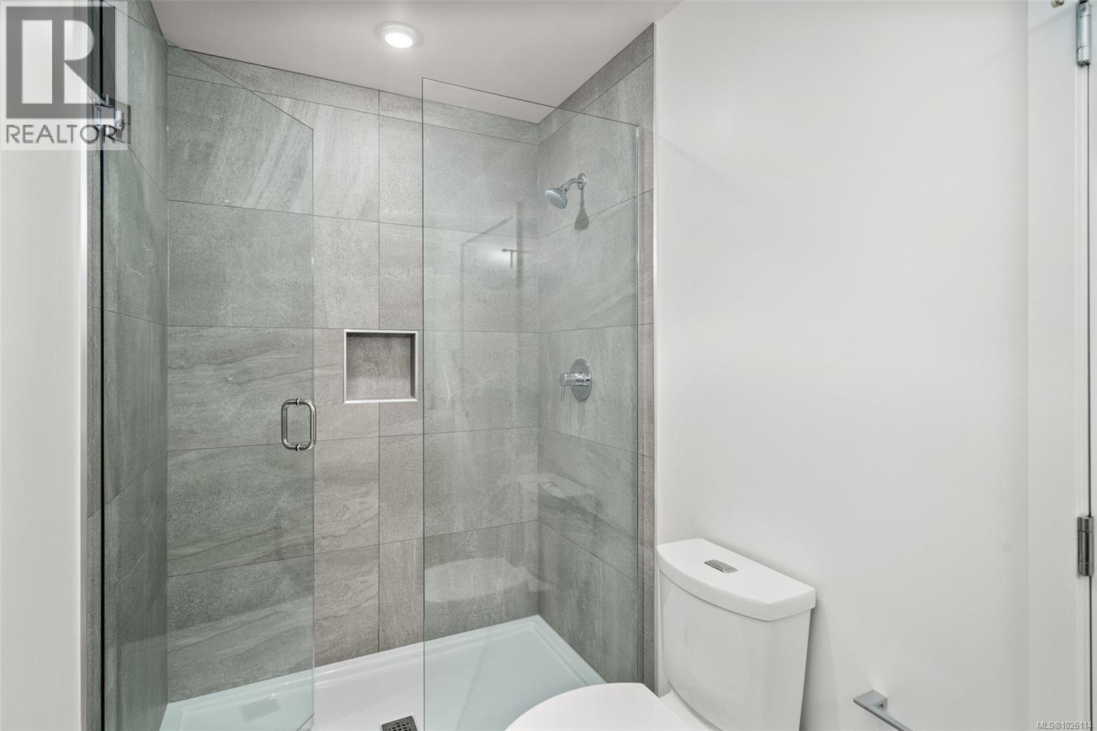 PH902 4009 Rainbow Hill Lane, Saanich