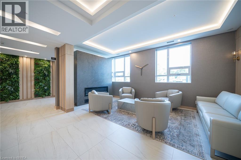 34 NORMAN Unit 502 photo 4