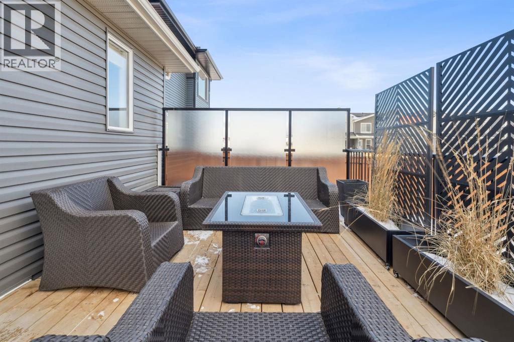 196 Emberside Hollow, Cochrane