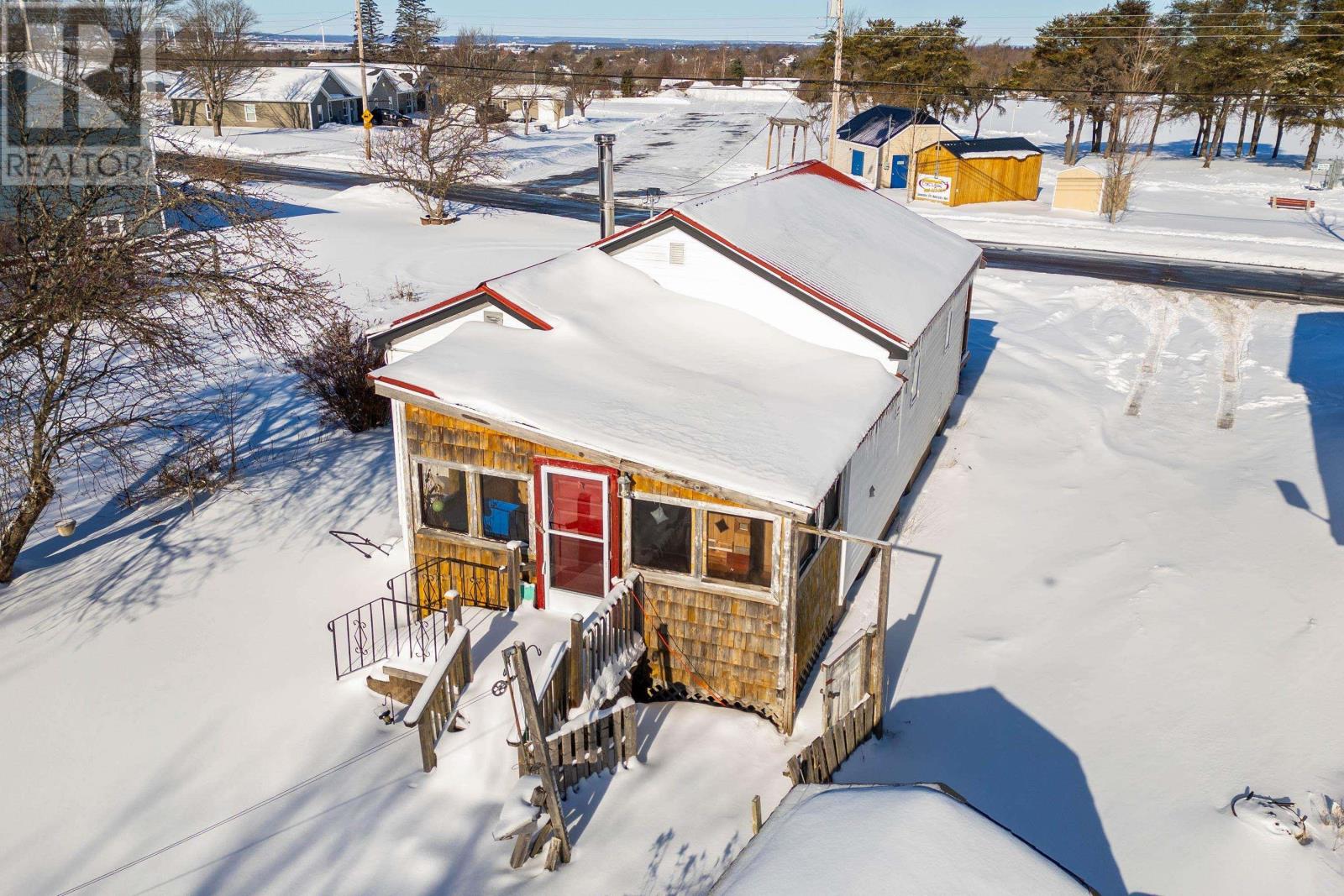 Property 3 of 29 of 135 Pleasant Street E