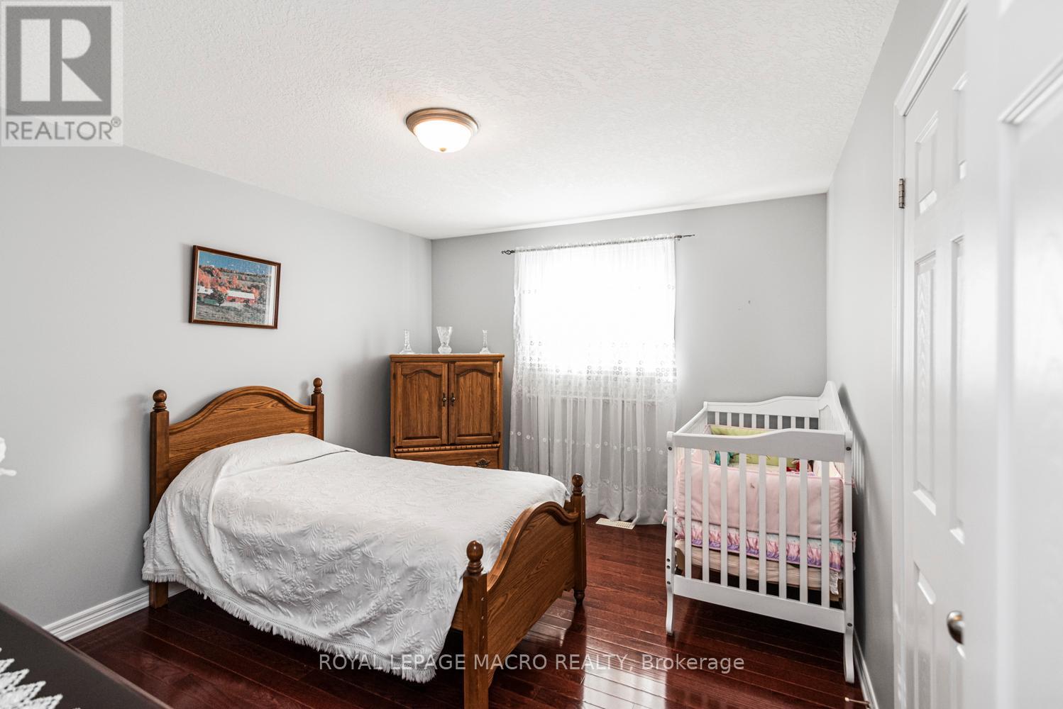 102 ERIKA CRESCENT - 12
