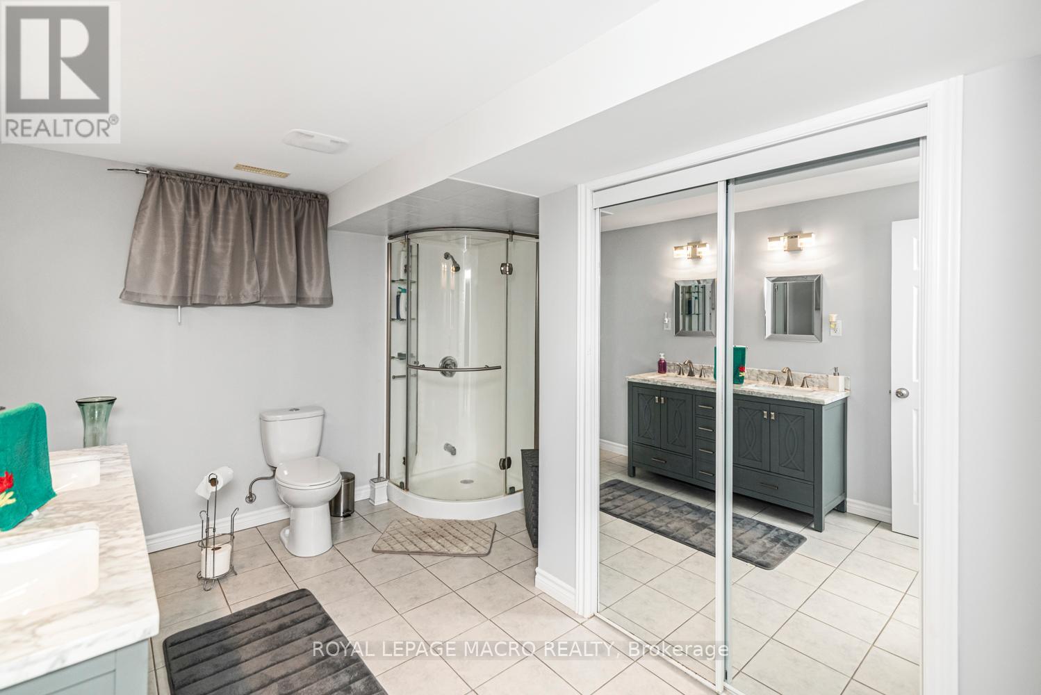 102 ERIKA CRESCENT - 22