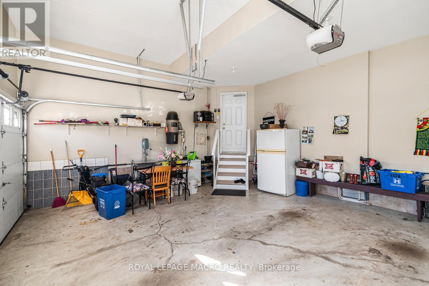 102 ERIKA CRESCENT - 28