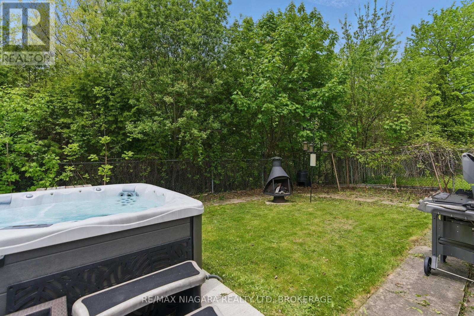 84 REGENT DRIVE - 36