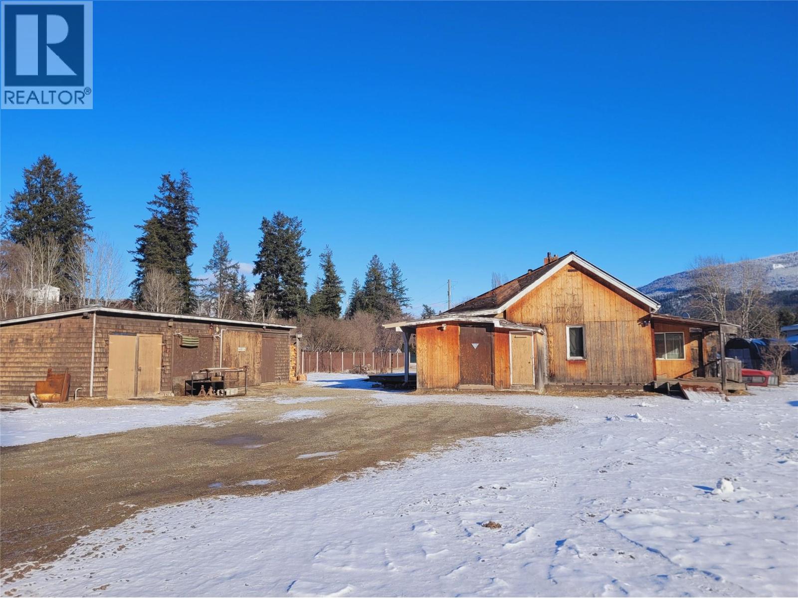 192 (3104) Vavenby Bridge Road, Vavenby