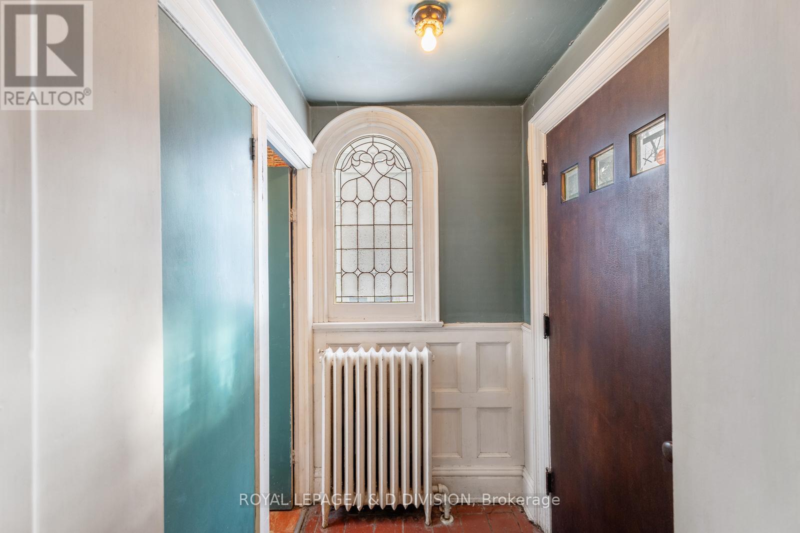 64 HEATHDALE ROAD - Photo 3 of 33, Toronto (Humewood-Cedarvale), Ontario