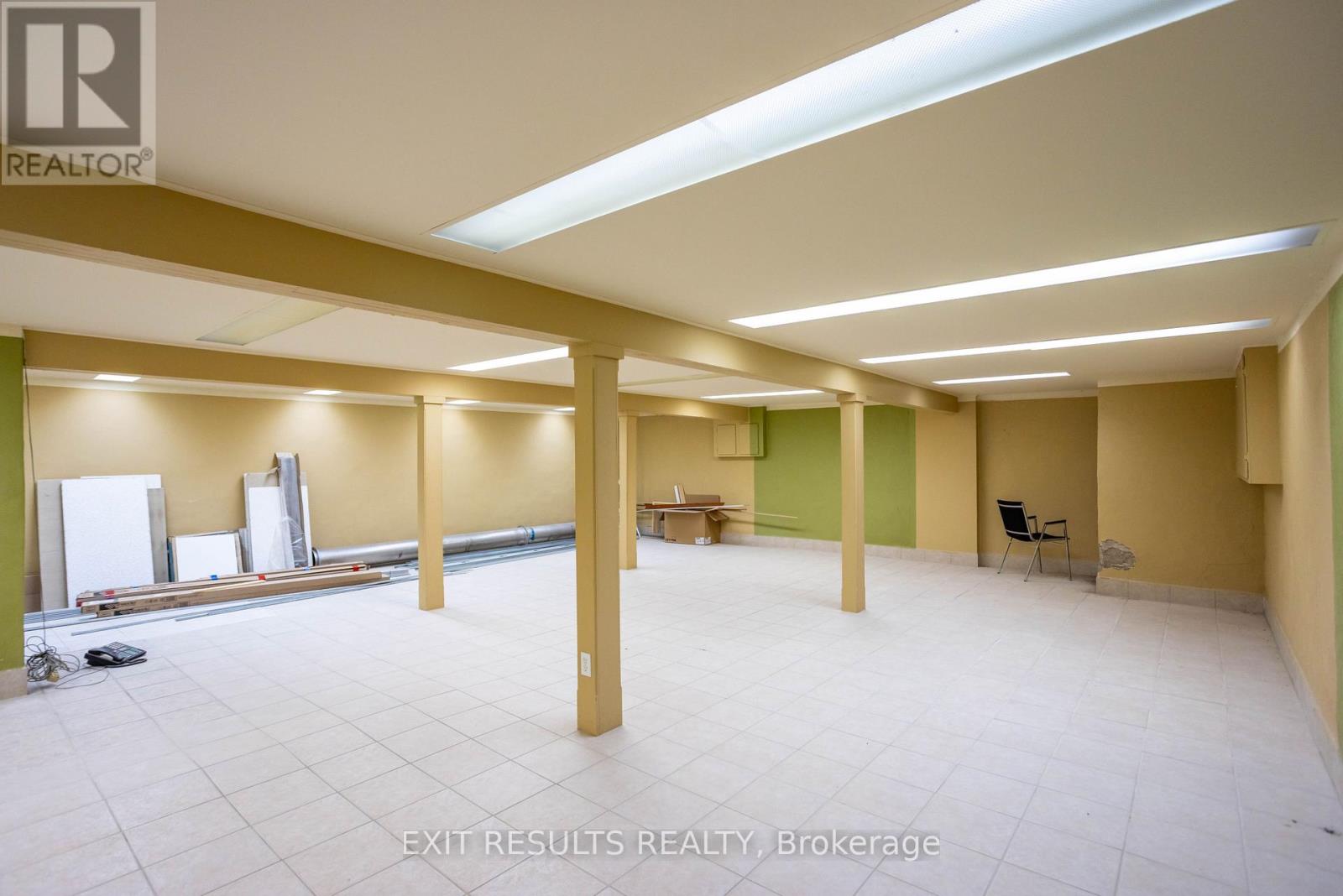 Studio for Rent in Ottawa – 1027 NOTRE DAME STREET, Ottawa – By Peter Sagos - Image 34