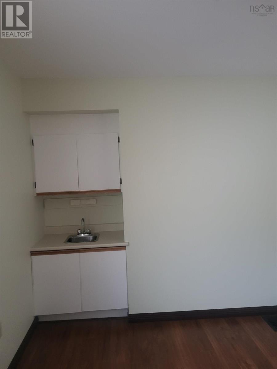 Property 16 of 34 of 28 Victoria Street