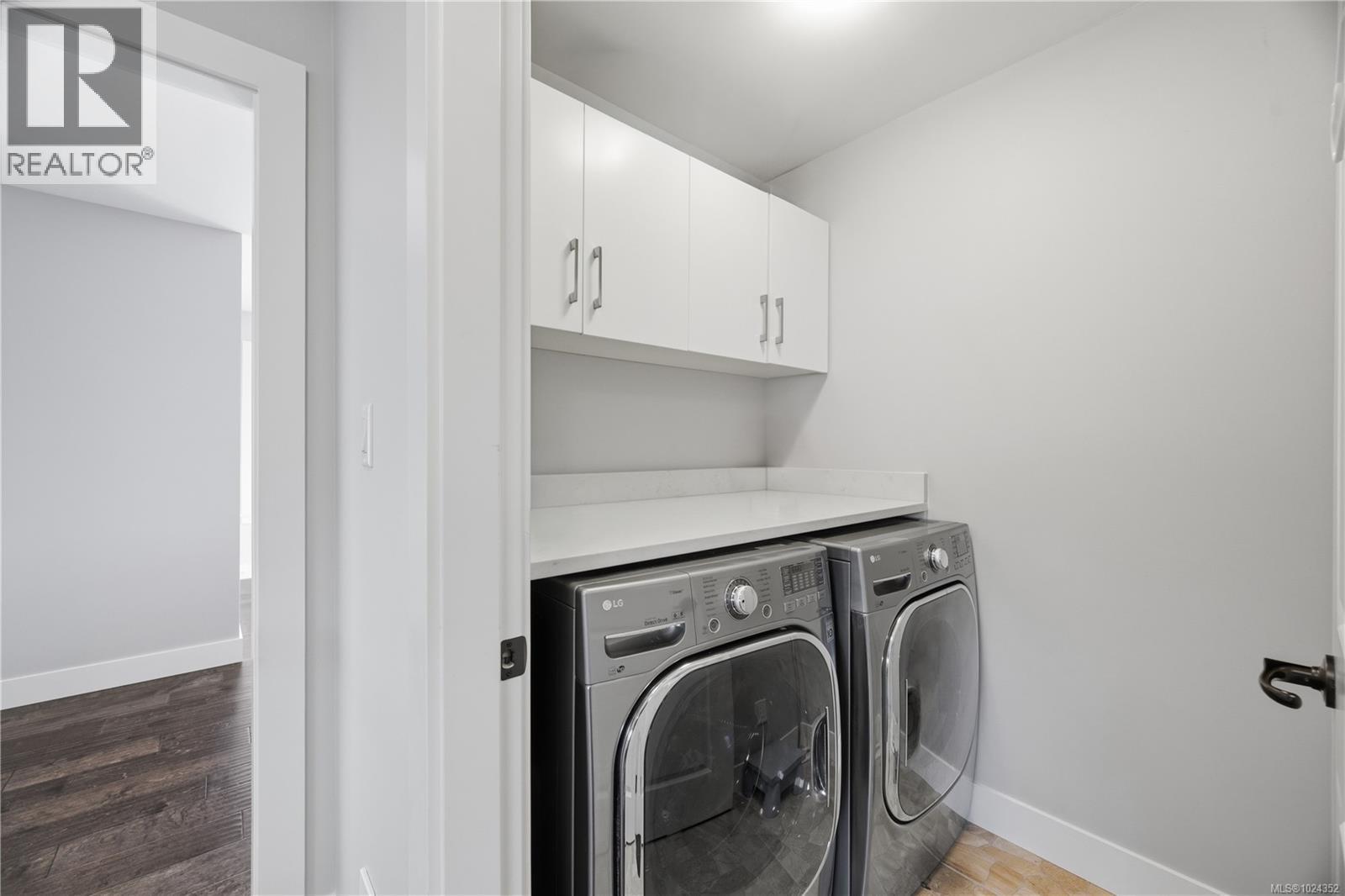 8711 Bourne Terr - 40