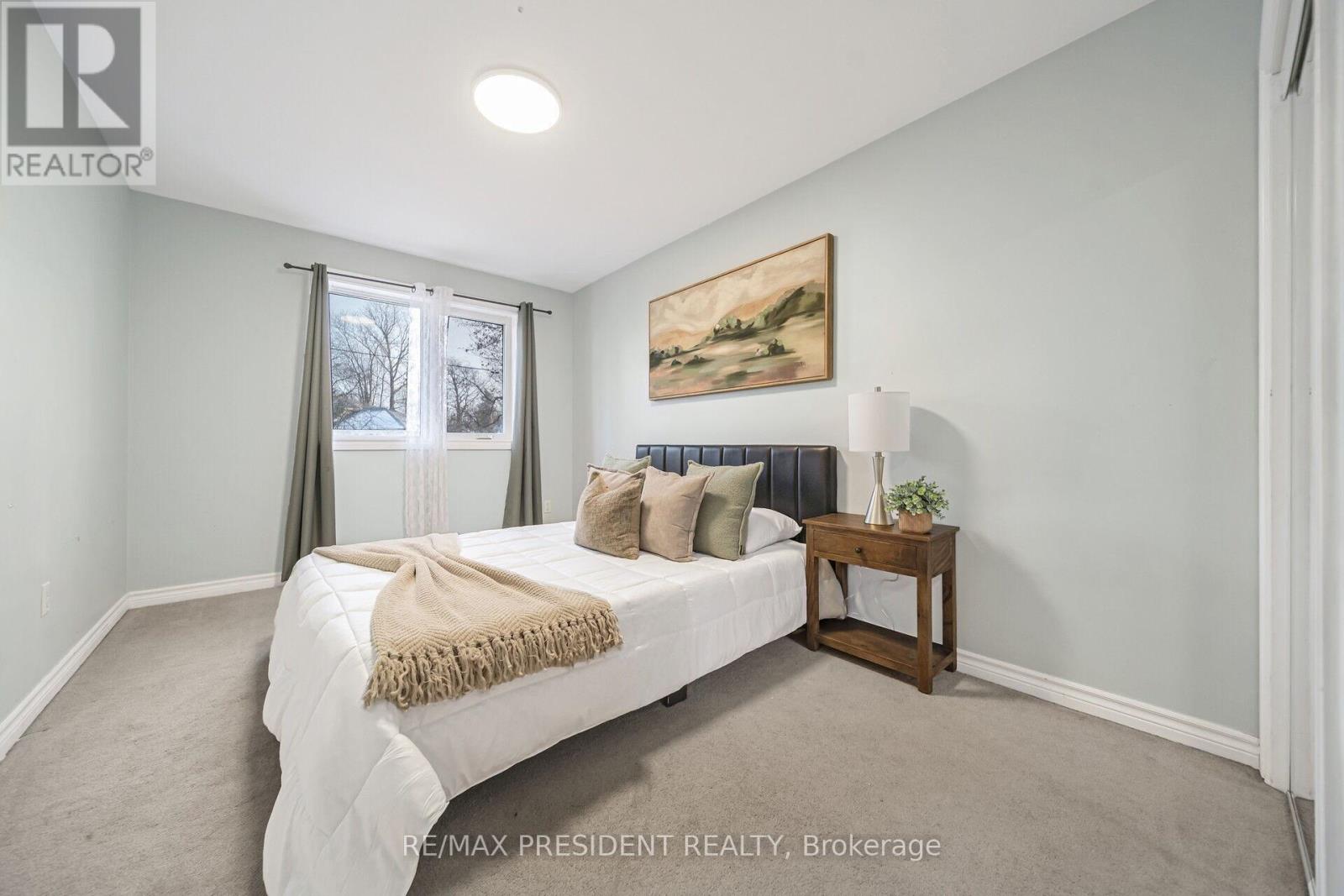 30 PARKWAY AVENUE,Brampton (Northwood Park),,