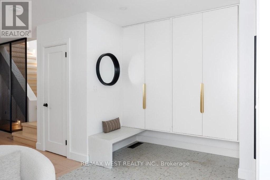 424 CLENDENAN AVENUE - Photo 3 of 39, Toronto (Junction Area), Ontario