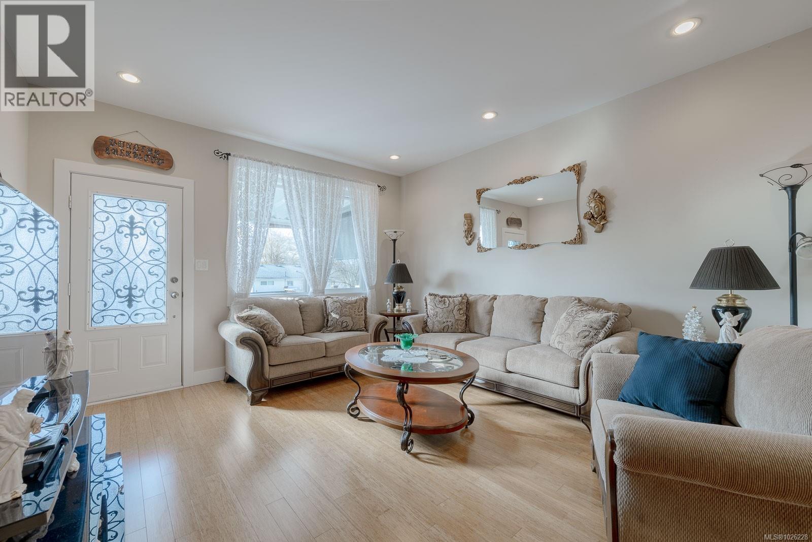 2 3908 Marpole St, Port Alberni