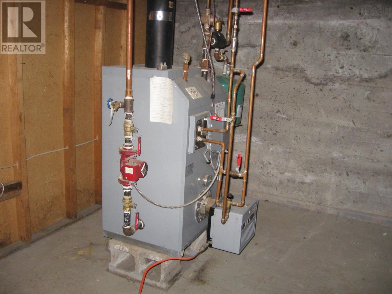 Property 23 of 26 of 85 School Street