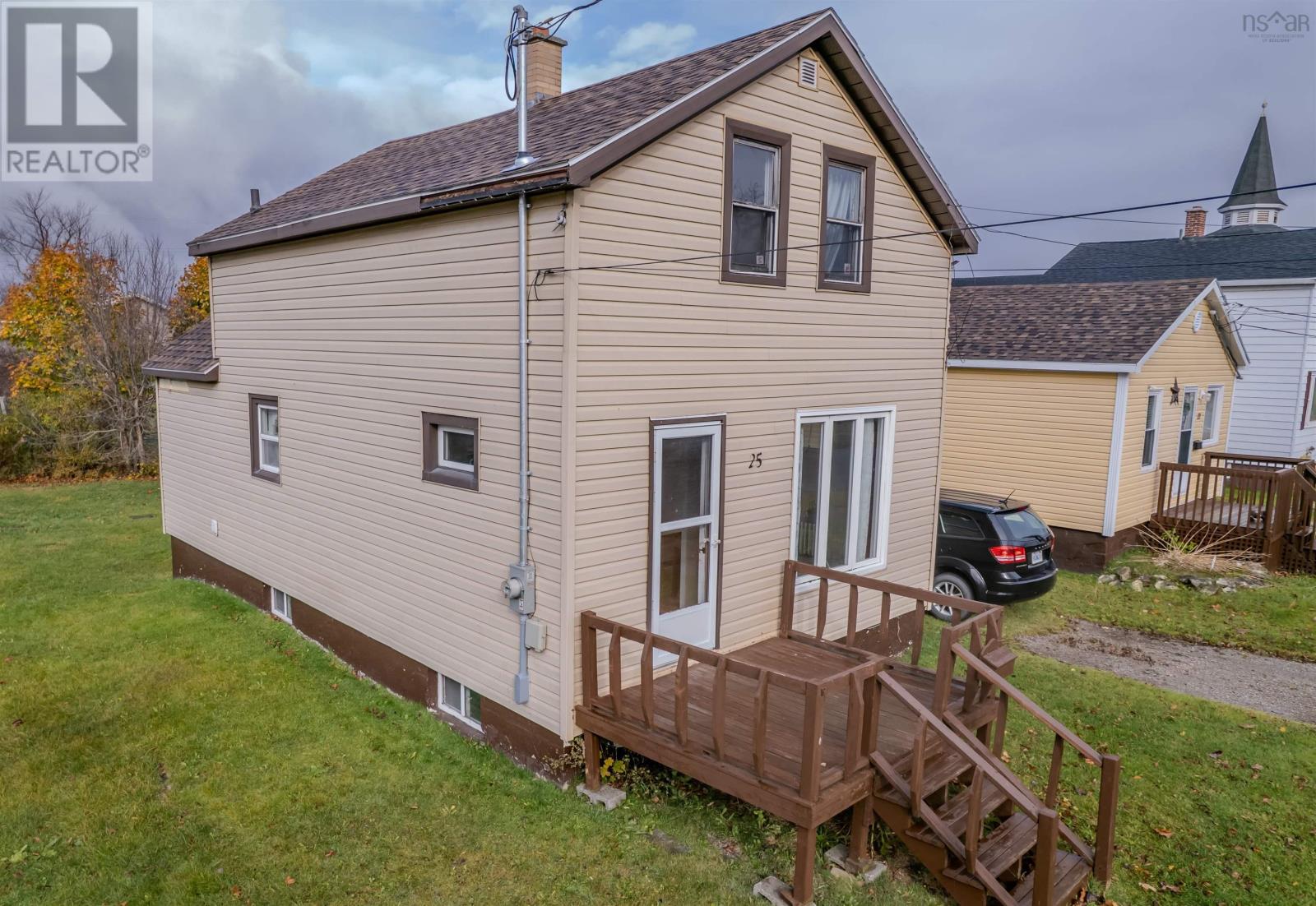 Property 2 of 30 of 25 Matilda Street