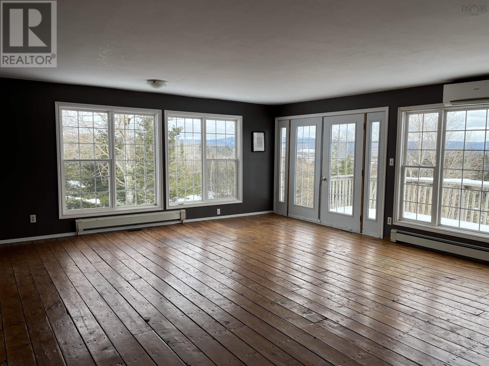 Property 11 of 15 of 57 Phinney Lane