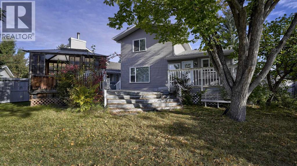 Single Family House for Sale in  Riverstone Crescent SE Riverbend Calgary 