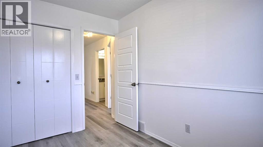 Single Family House for Sale in  Riverstone Crescent SE Riverbend Calgary 