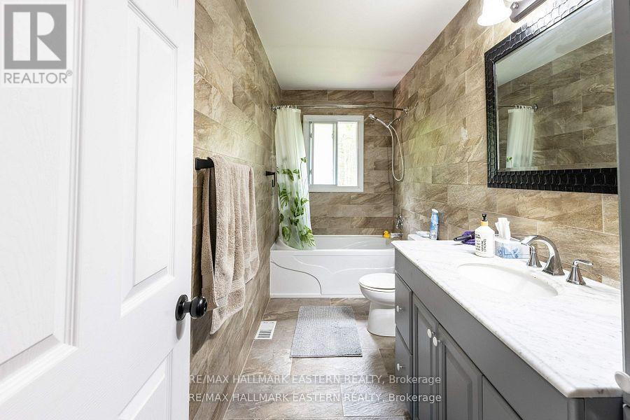 7 JUNIPER ISLE ROAD - 25
