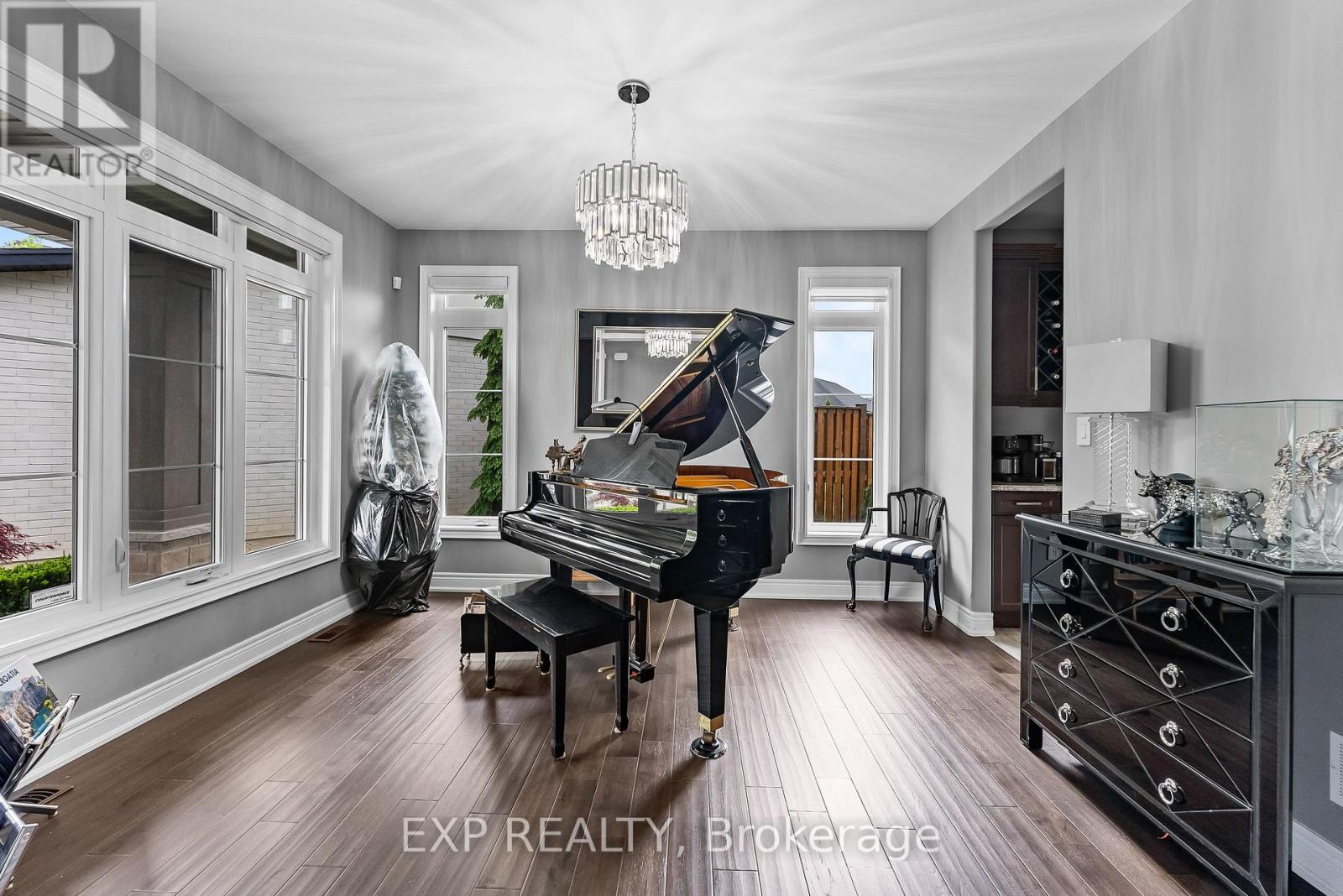 7691 WILLEY STREET - Photo 5 of 37, Niagara Falls (Oldfield), Ontario