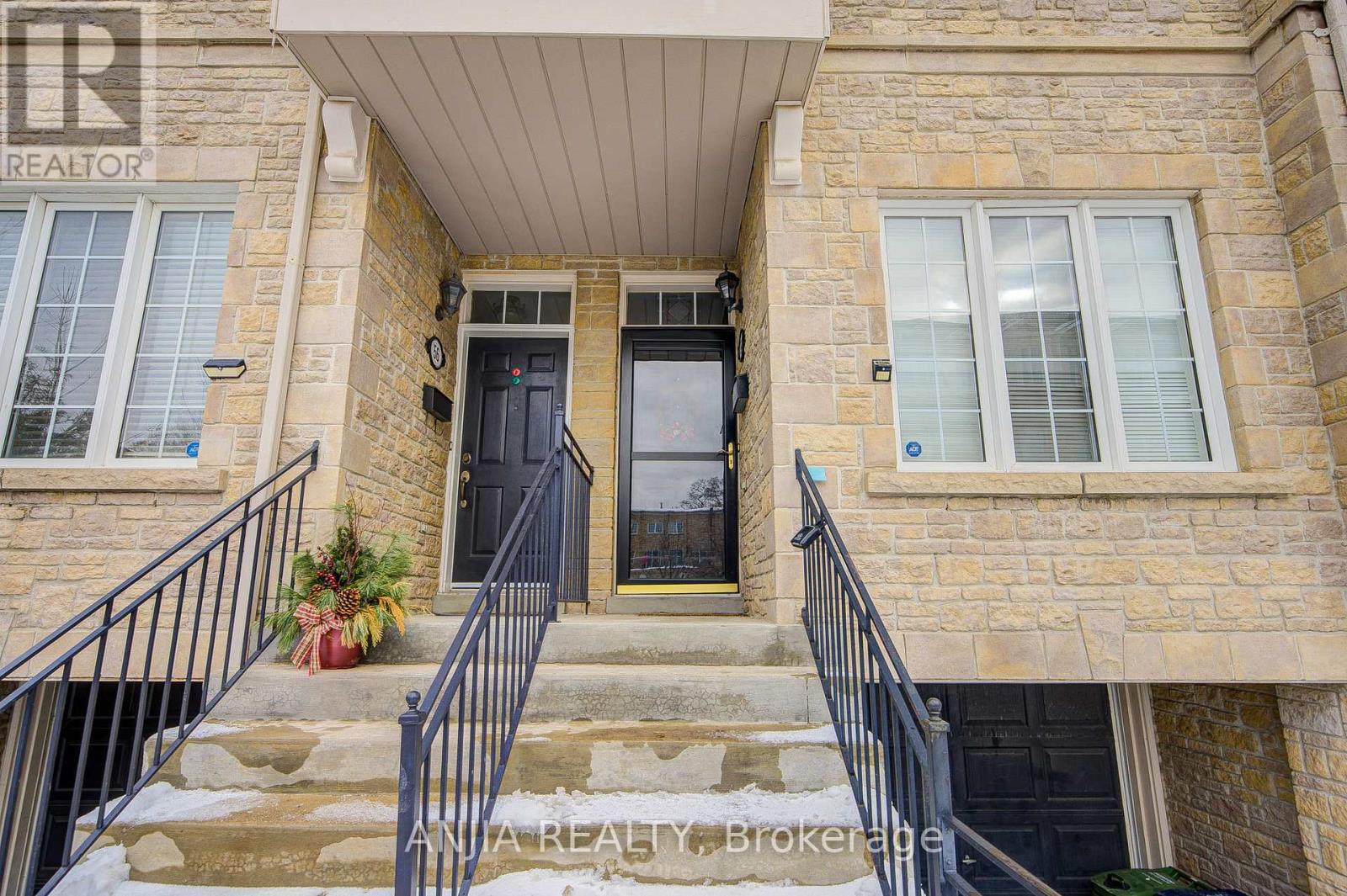 2 - 54 MCBRIDE LANE - Photo 3 of 44, Toronto (Willowdale West), Ontario