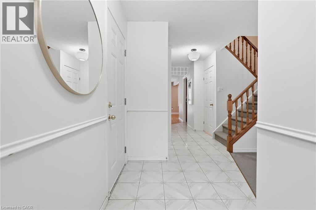 644 UPPER PARADISE Unit 20 photo 4