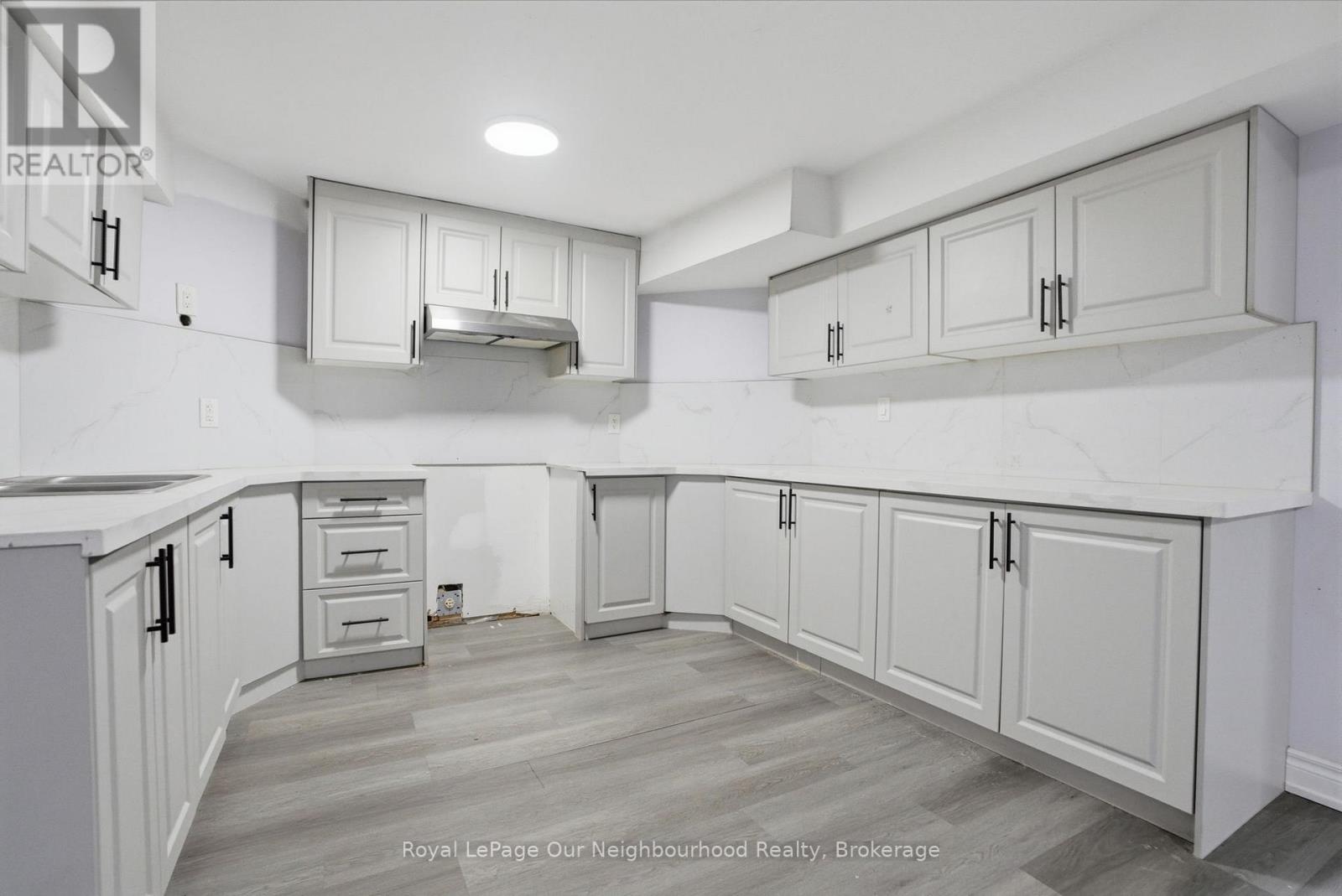 79 ELIZABETH STREET — photo 44