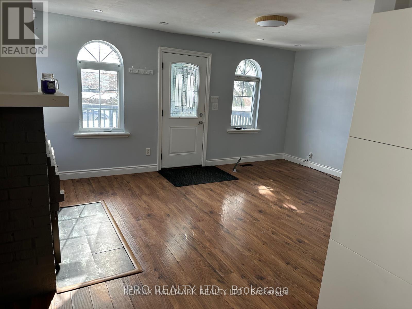 853 FOURTH STREET - Photo 3 of 24, Mississauga (Lakeview), Ontario