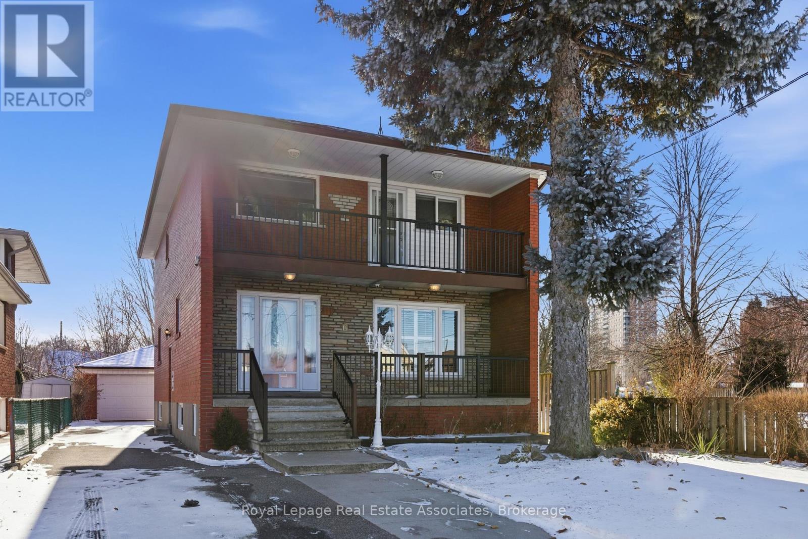 117 HARDING AVENUE - Photo 3 of 32, Toronto (Brookhaven-Amesbury), Ontario