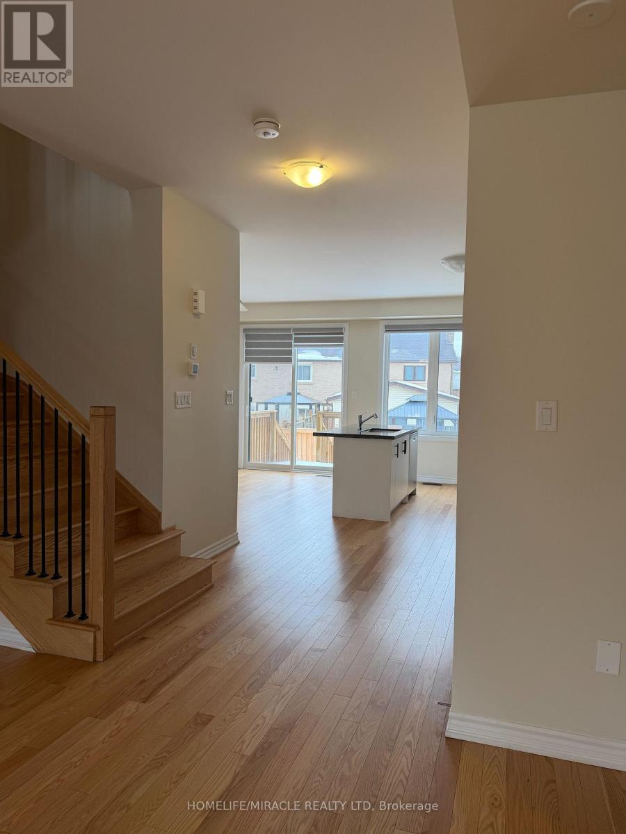 1397 NATIONAL COMMON - Photo 4 of 10, Burlington (Tyandaga), Ontario