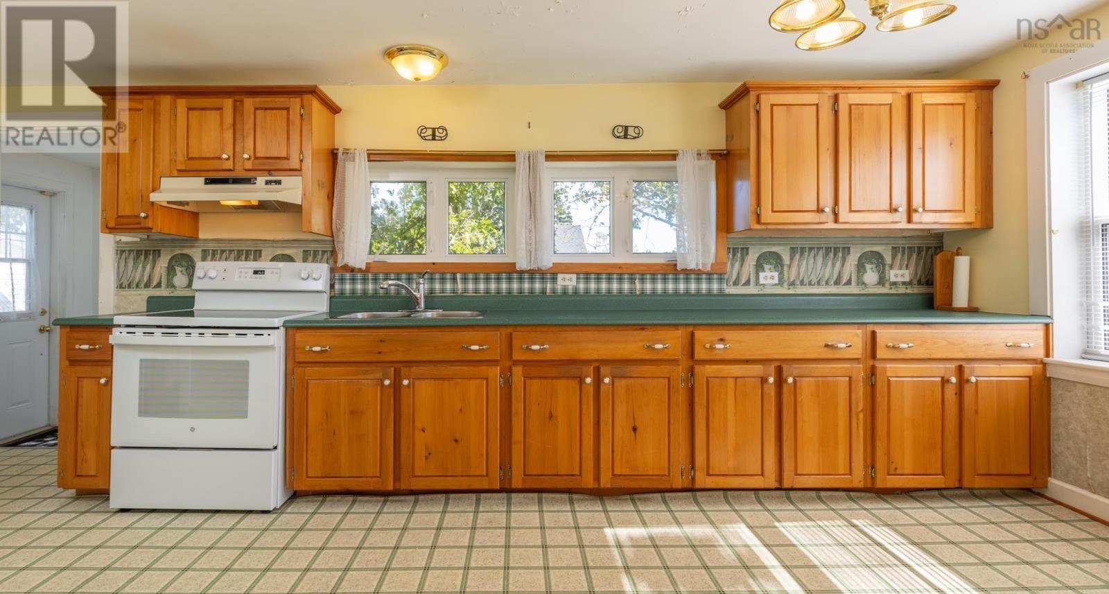 Property 13 of 28 of 120 Parade Street