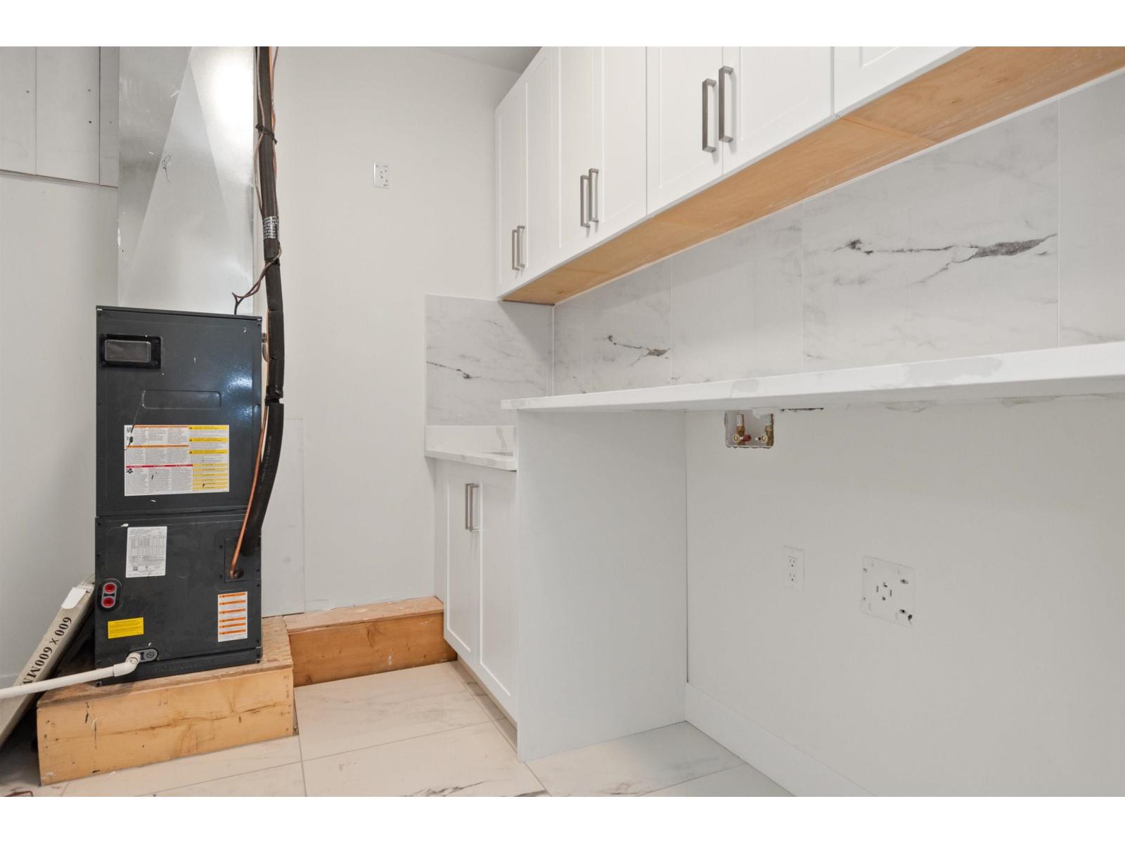 48 20118 BEACON ROAD, Hope, Hope