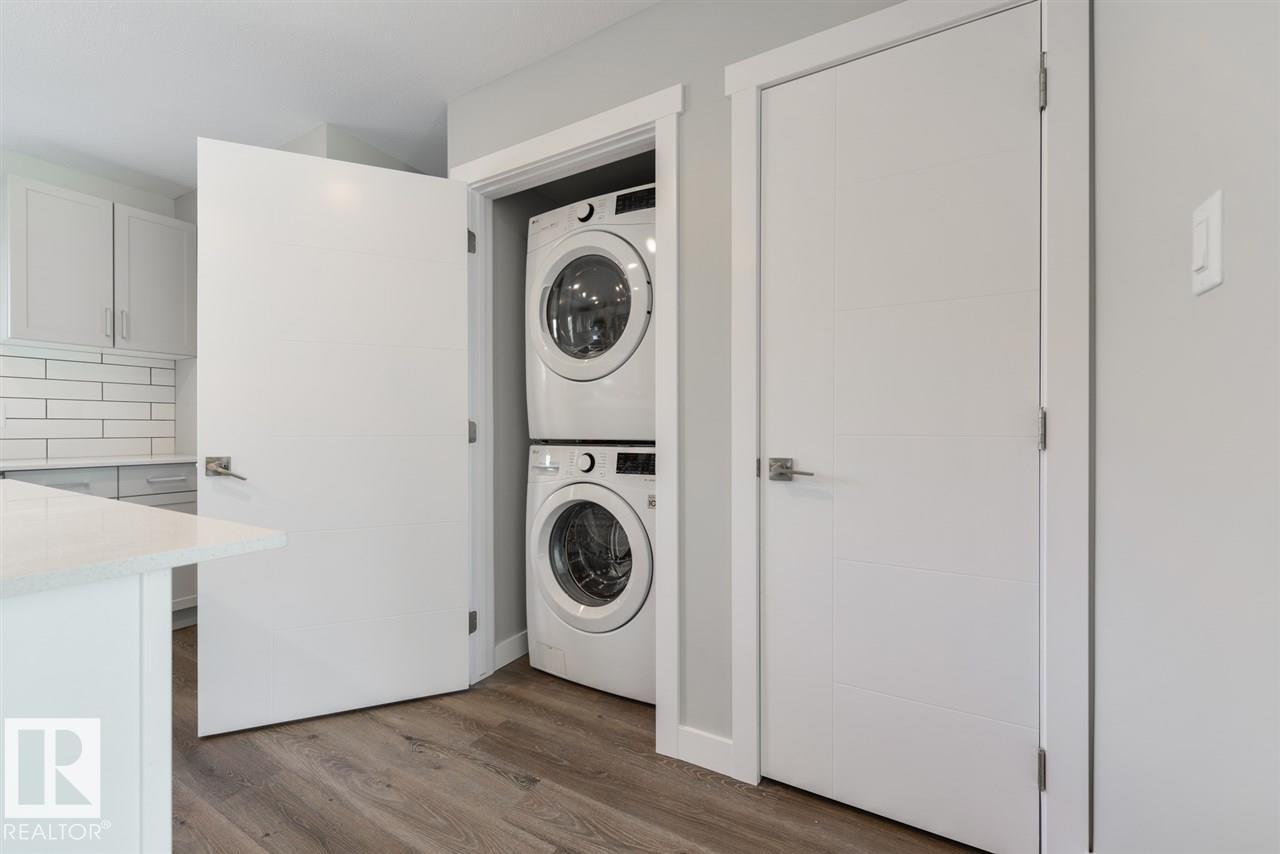 7940/7942 82 AV NW, Edmonton