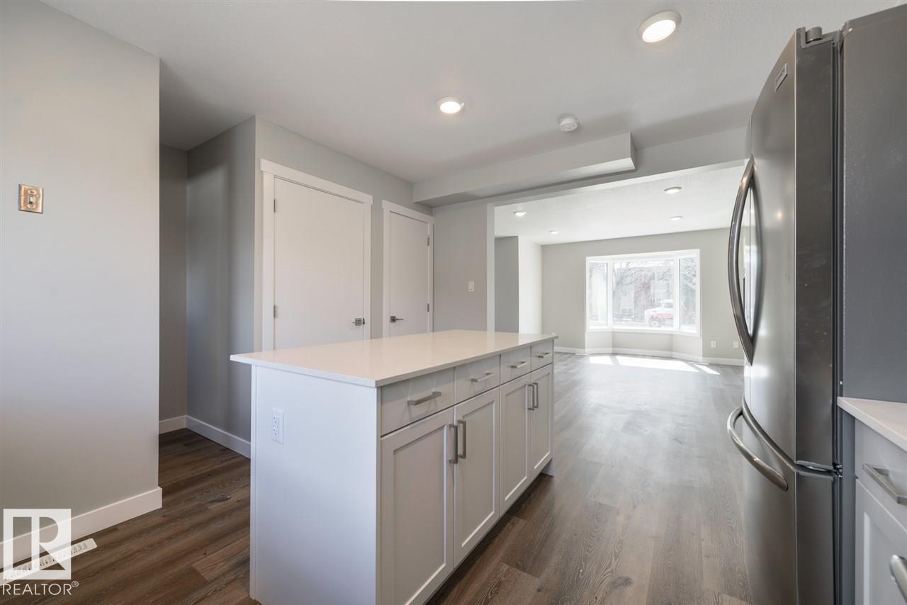 7940/7942 82 AV NW, Edmonton