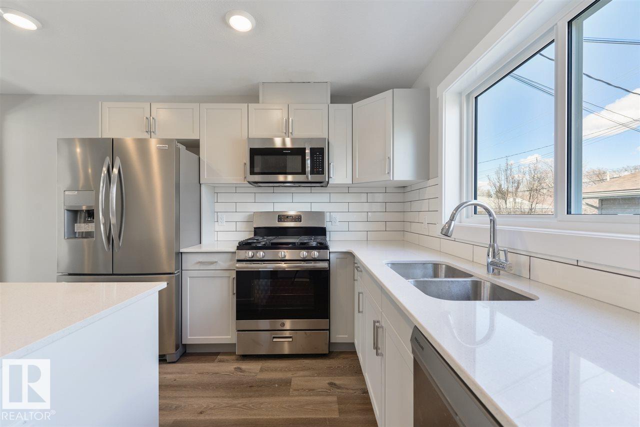 7940/7942 82 AV NW, Edmonton