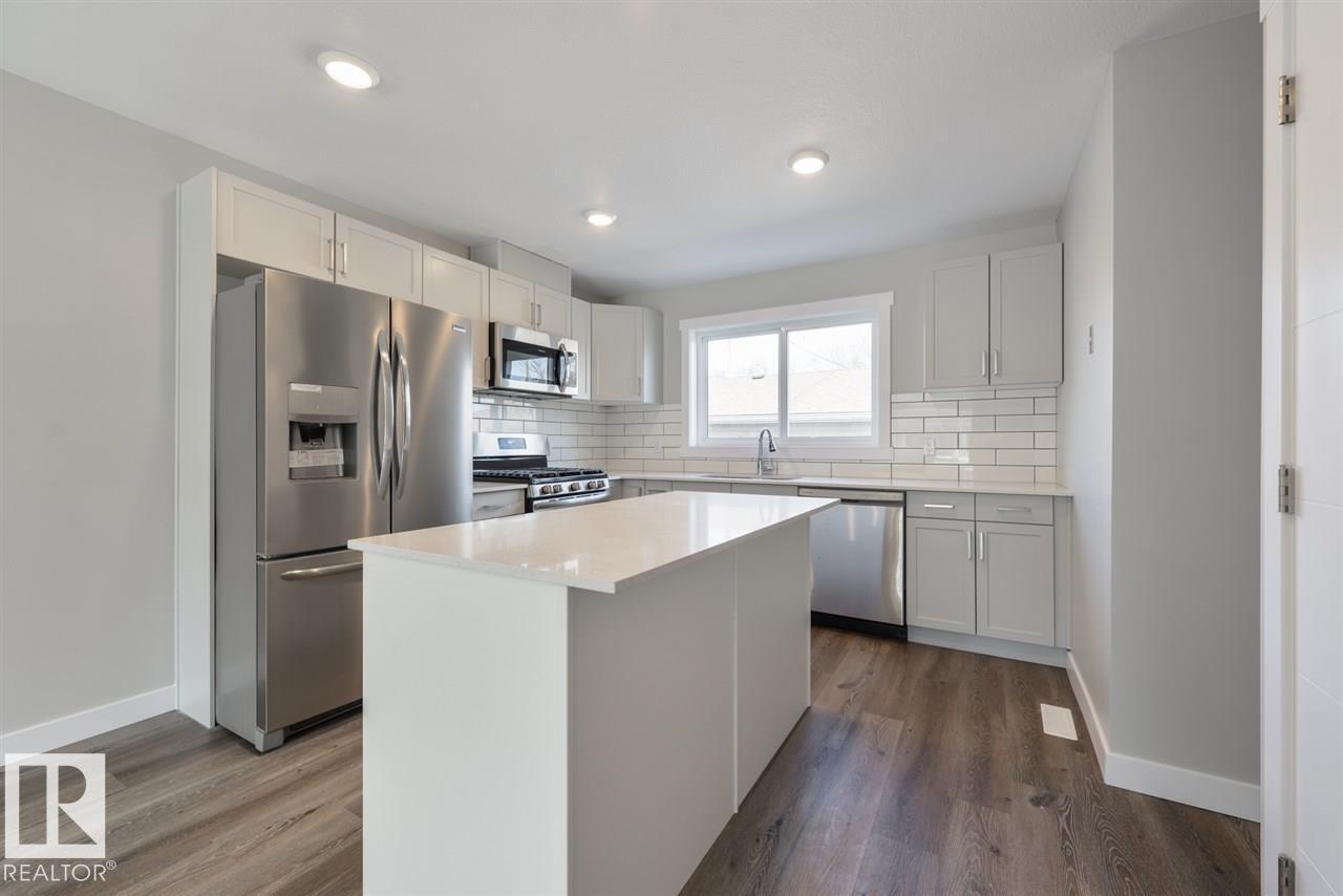 7940/7942 82 AV NW, Edmonton