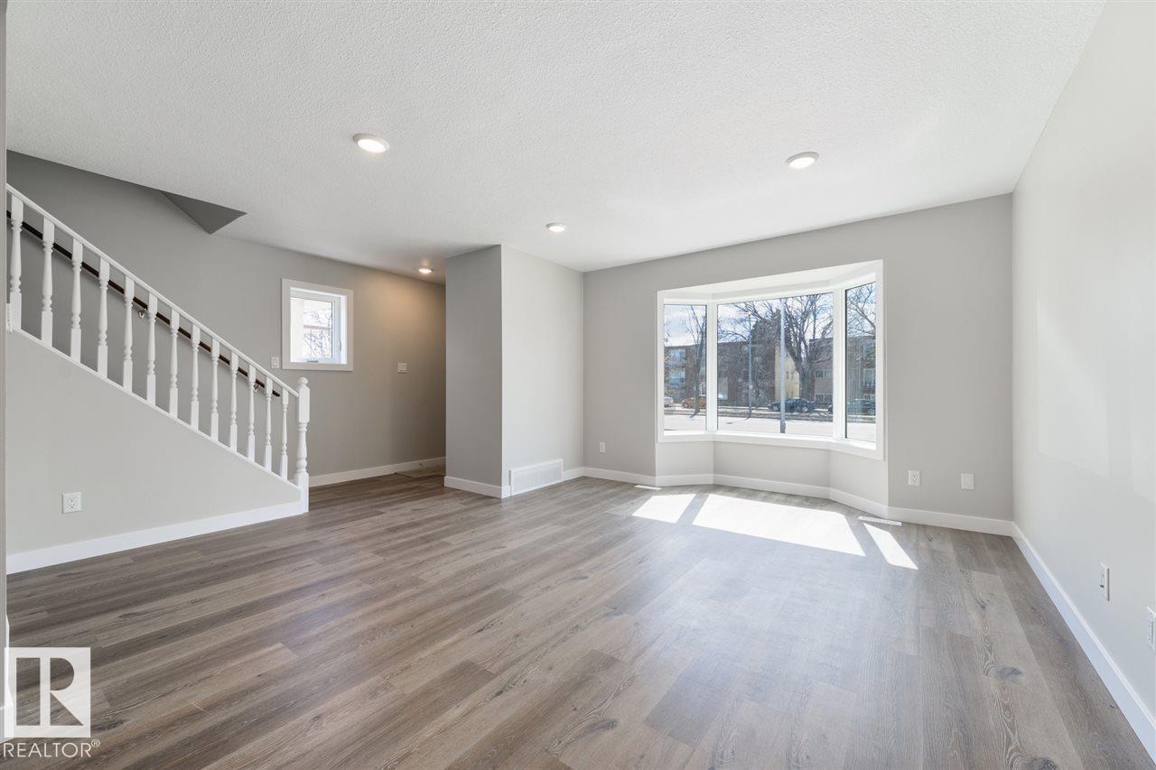 7940/7942 82 AV NW, Edmonton