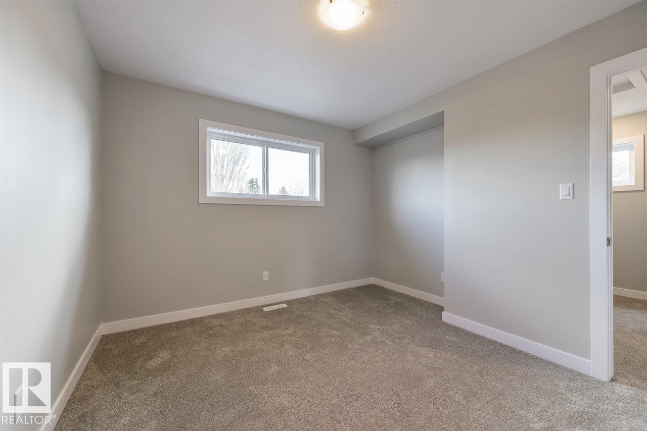 7940/7942 82 AV NW, Edmonton