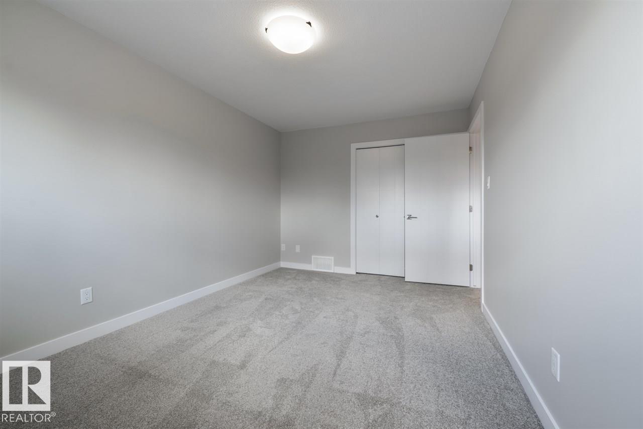 7940/7942 82 AV NW, Edmonton