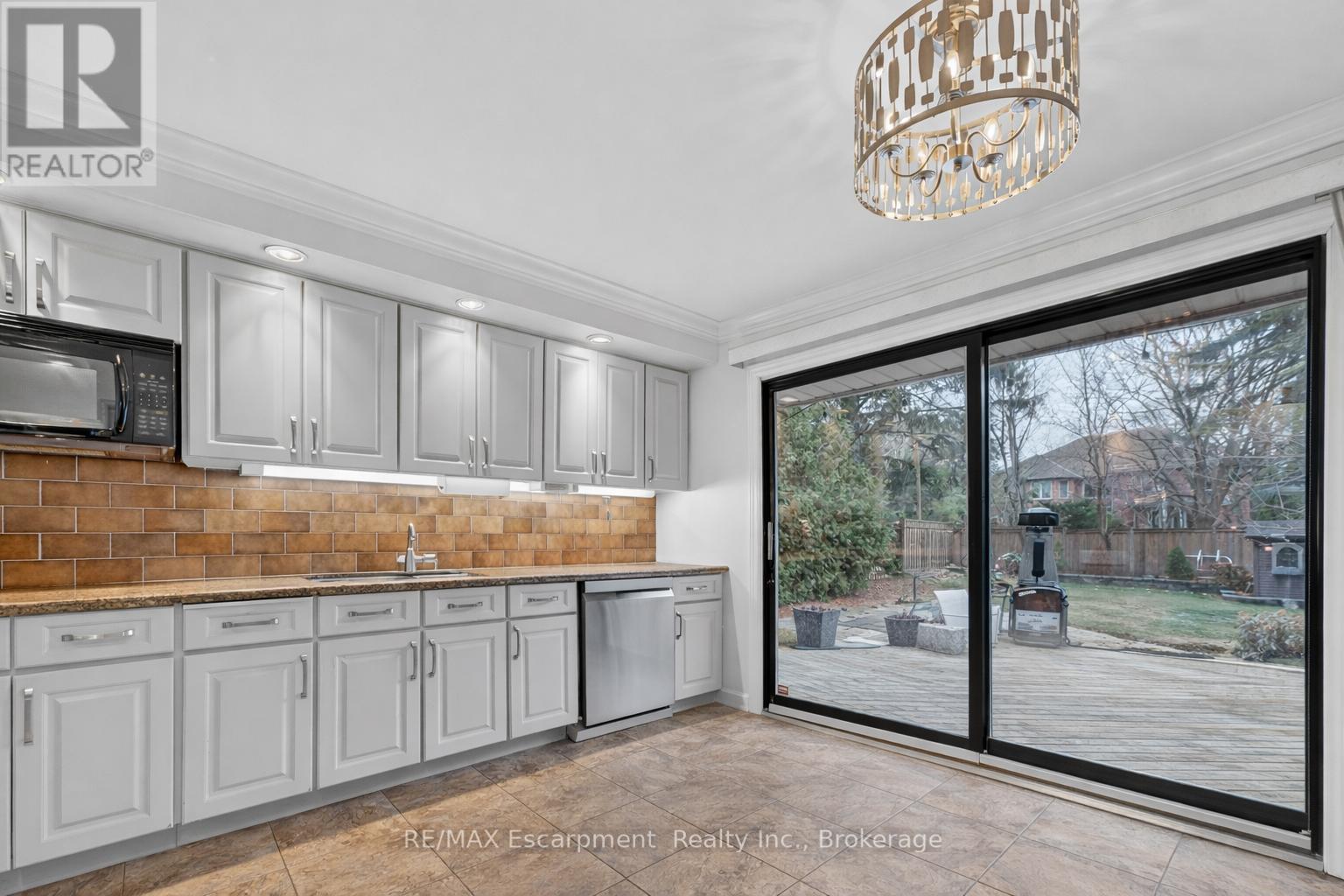 195 WILTON STREET - 17