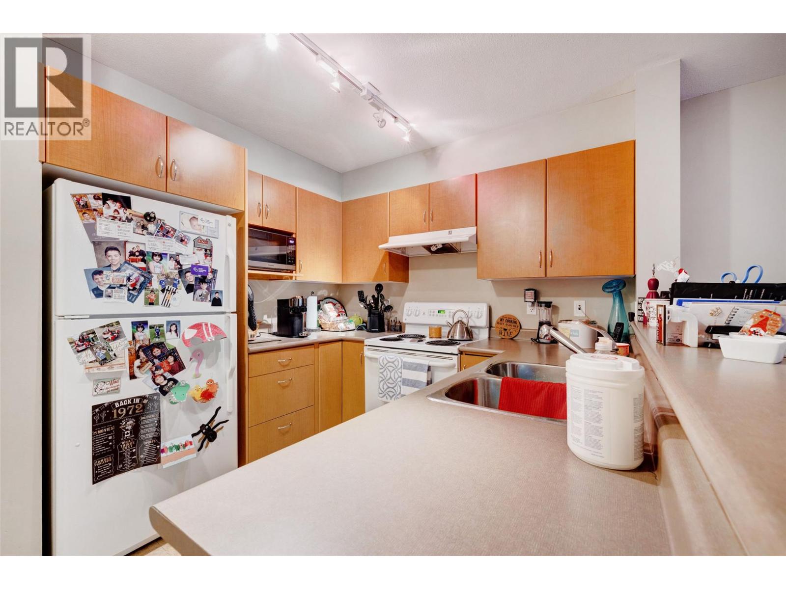 #312 555 Yates Road - 15