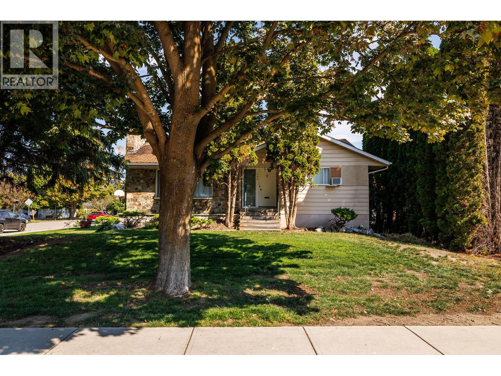  408 Royal Avenue, Kelowna