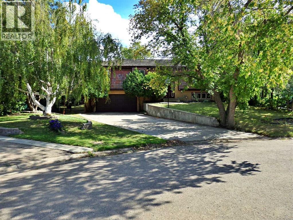 4324 Airport Crescent