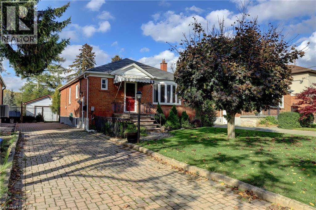 56 CYNTHIA Road - Photo 4 of 49, Toronto, Ontario