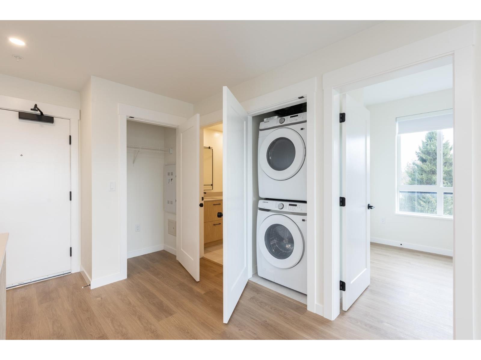 305 27249 ALDERGROVE TOWN CENTRE DRIVE, Langley