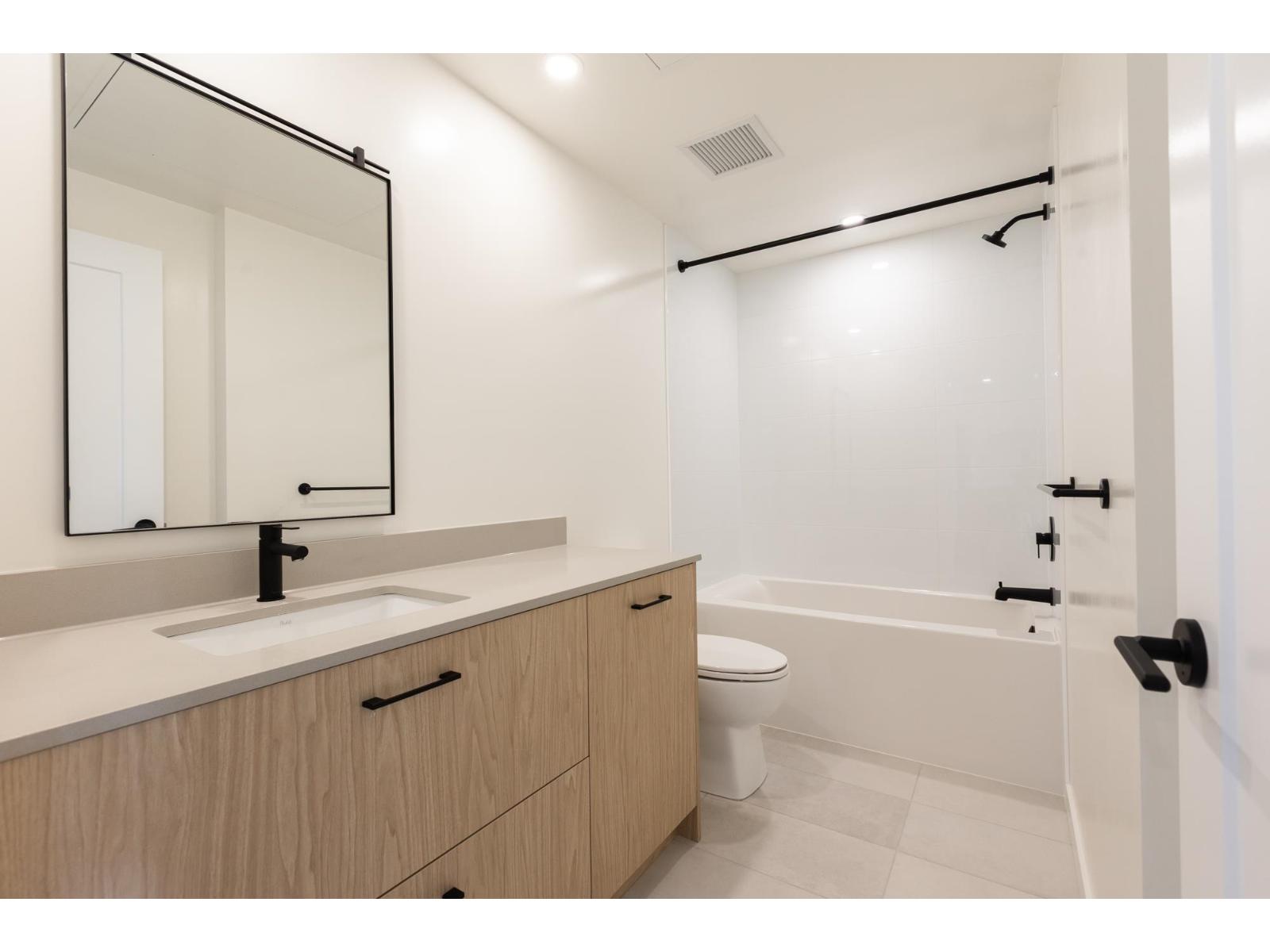 305 27249 ALDERGROVE TOWN CENTRE DRIVE, Langley