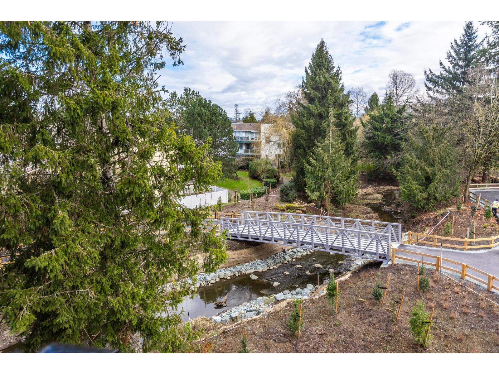 305 27249 ALDERGROVE TOWN CENTRE DRIVE, Langley