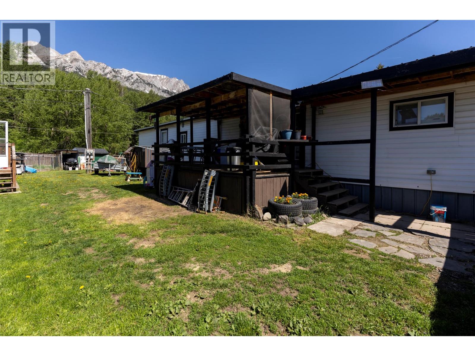 2011 3 Highway Unit# 12, Fernie
