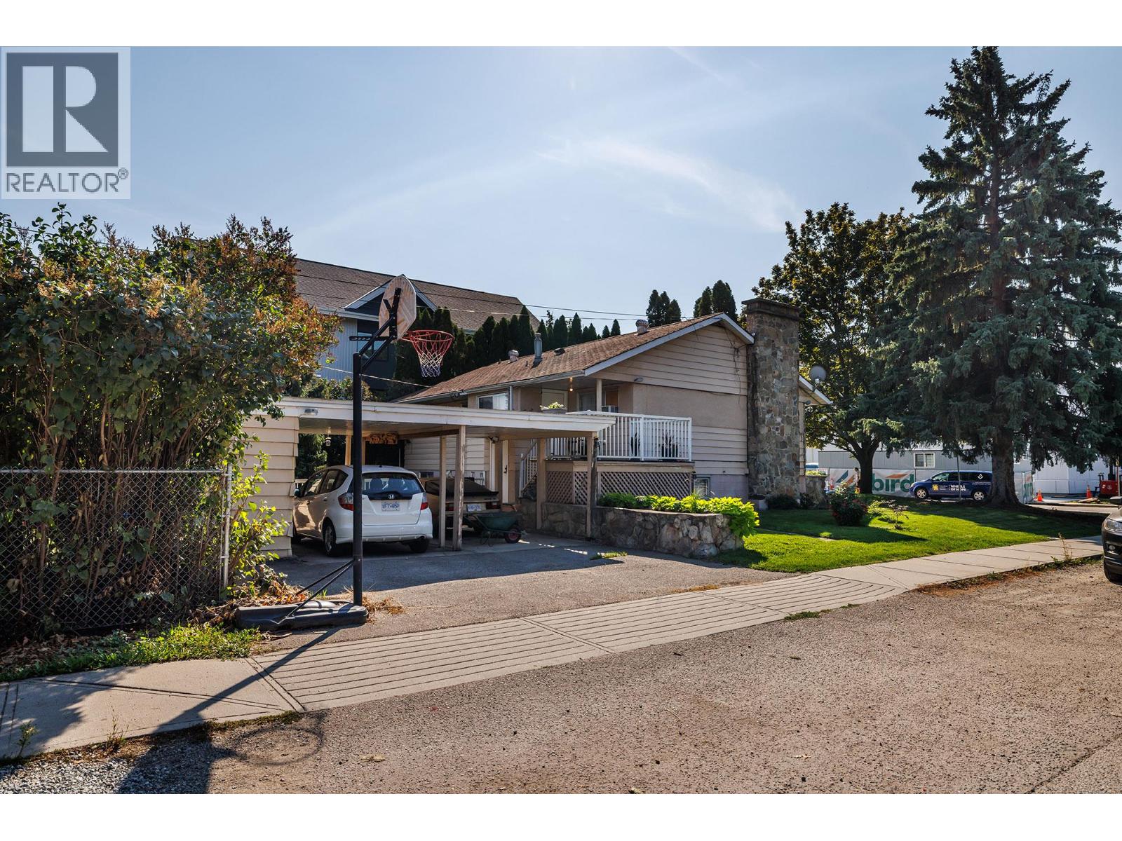  408 Royal Avenue, Kelowna